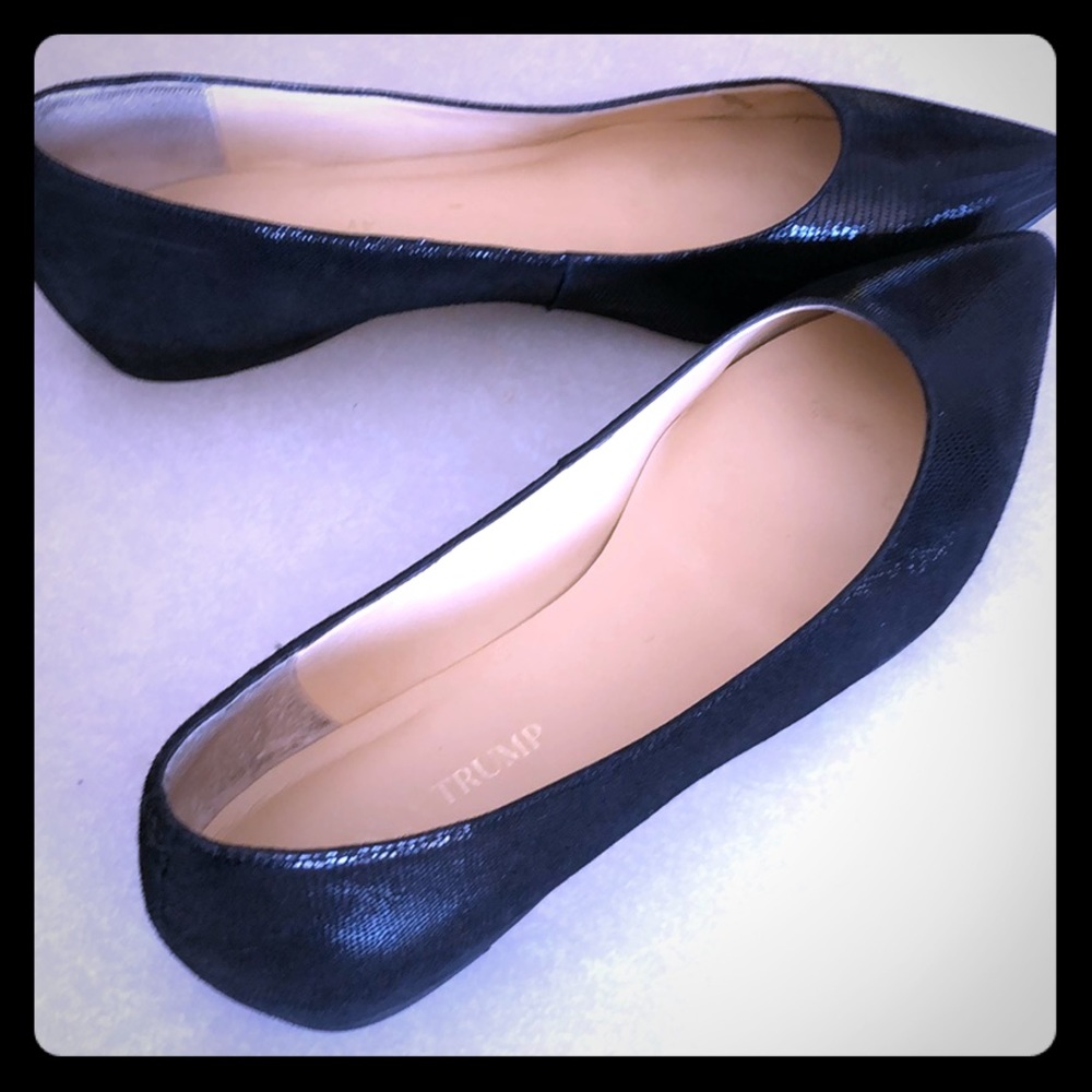 Ivanka Trump black snakeskin flats
